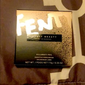 Fenty Beauty killawatt Foil Highlighter